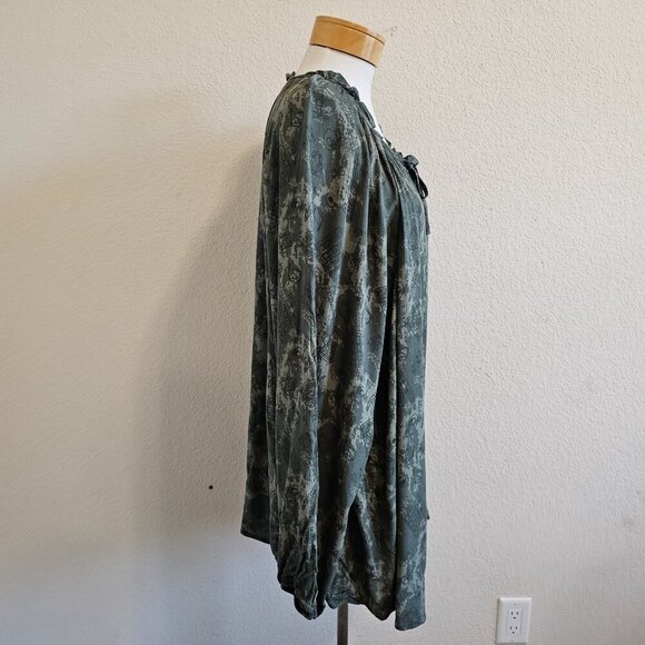 Torrid Doctor Who Peasant Graphic Print Button Tie Front Crinkle Gauze Blouse 5X - Picture 5 of 12